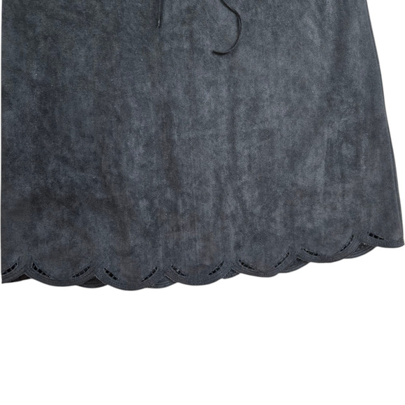 ASTR the Label Dark Gray Faux Suede Lace-Up Shift Dress Scalloped Hem Size Small - Picture 6 of 11